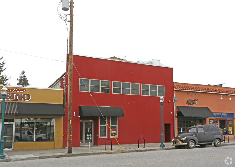 More Photos Of 711 Pacific Ave, Santa Cruz Restaurant For Lease