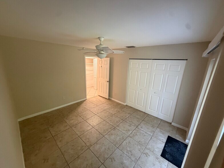 More Photos Of 860 NW River Shores Blvd, Stuart Apartments For Sale