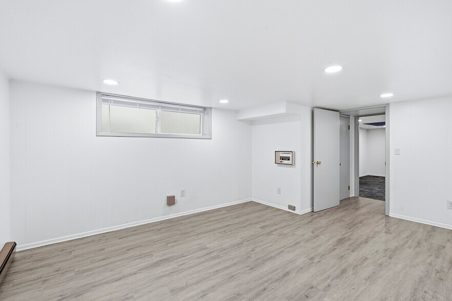 More Photos Of 12720 SW Pacific Hwy, Tigard General Retail For Sale