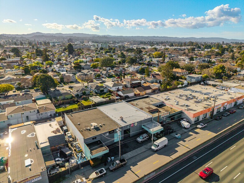 More Photos Of 790-800 S Amphlett Blvd, San Mateo Warehouse For Lease