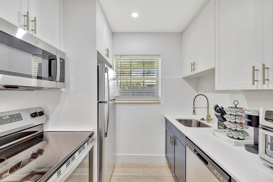 More Photos Of 934 NW 4th Ave, Fort Lauderdale Apartments For Sale