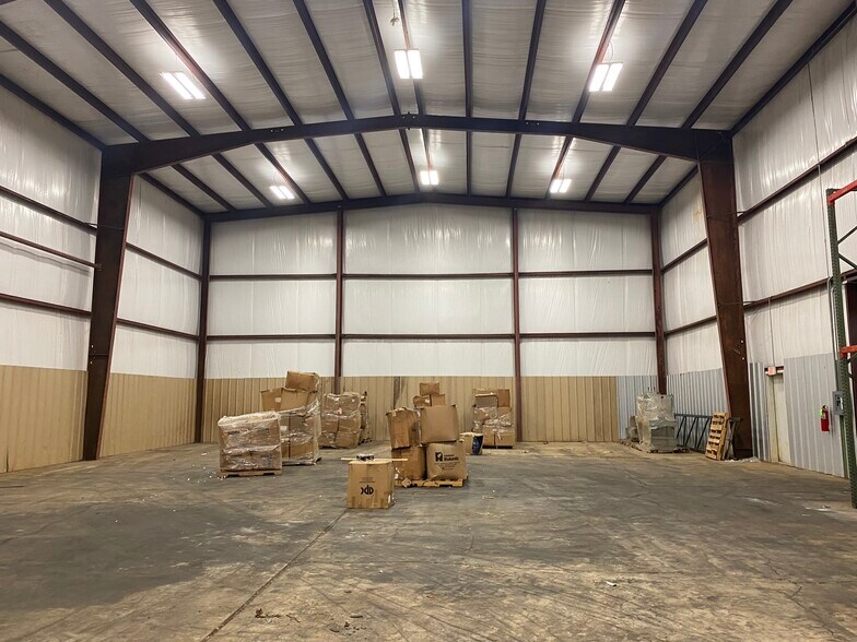 More Photos Of 103 Ella Ave, Shannon Warehouse For Sale