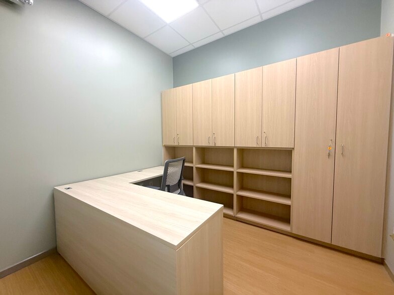More Photos Of 7483 Sand Lake Commons Blvd, Orlando Medical For Lease