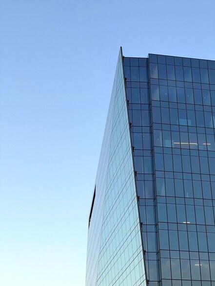 More Photos Of 401 S 1st St, Austin Office For Sale