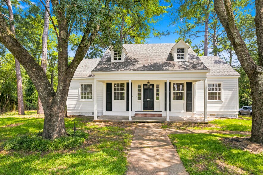 More Photos Of 1224 E Fortification St, Jackson Office For Sale