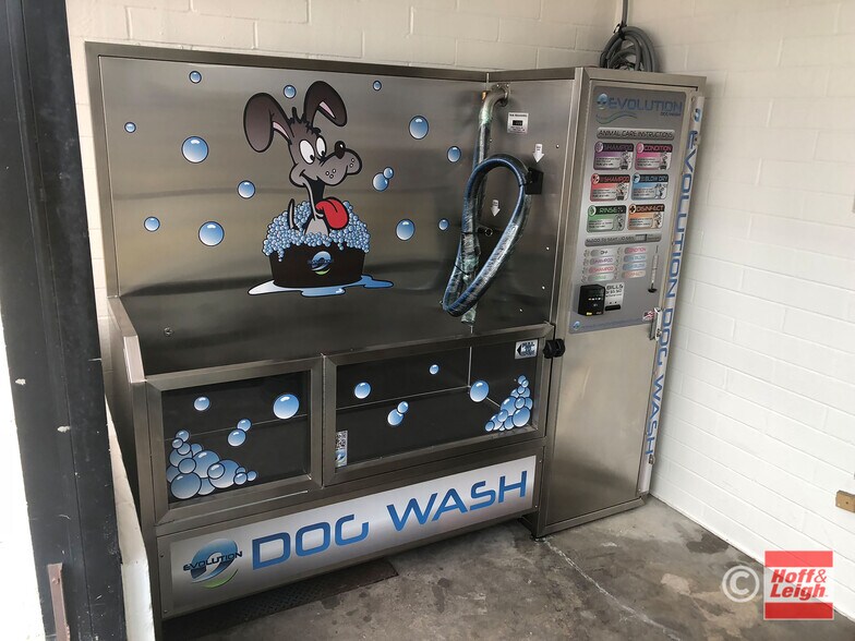 More Photos Of 90 W Belleview Ave, Englewood Carwash For Sale