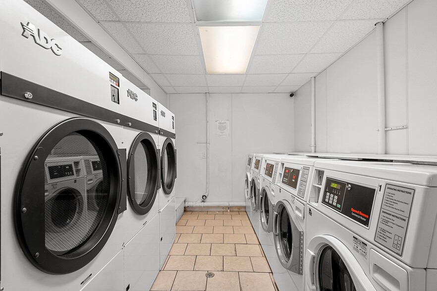 More Photos Of 326 Main St, Wausaukee Bowling Alley For Sale