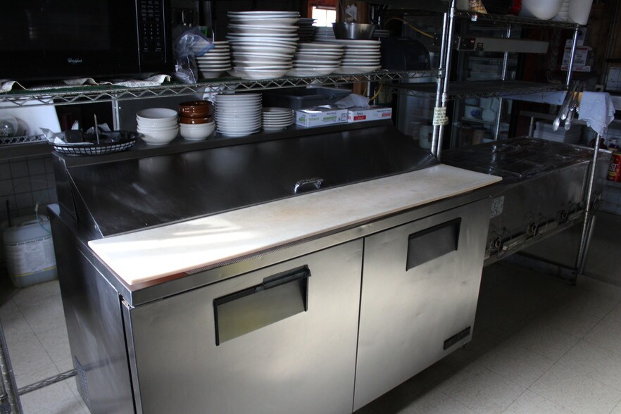 More Photos Of 181 Waterville Rd, Belfast Restaurant For Lease