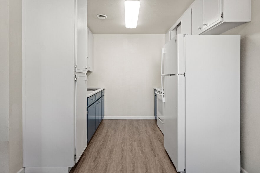 More Photos Of 2020 S Dora St, Ukiah Apartments For Sale