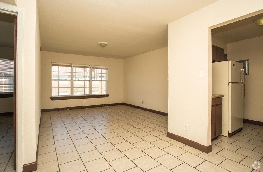 More Photos Of 1024 Day Street Rd, Montgomery Apartments For Sale