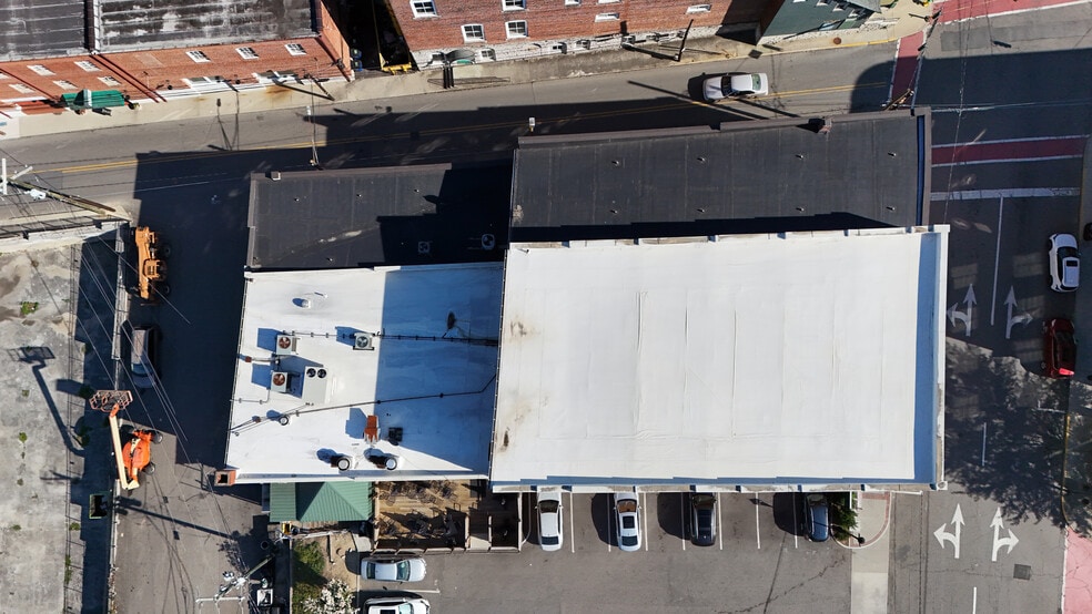More Photos Of 308 N Main St, Mount Airy Storefront Retail Office For Sale