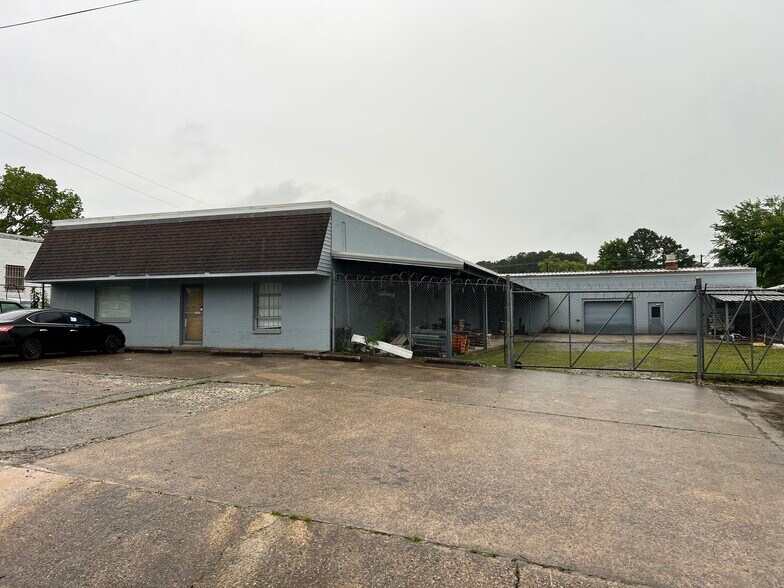 Primary Photo Of 29 20th Ct NW, Birmingham Flex For Sale