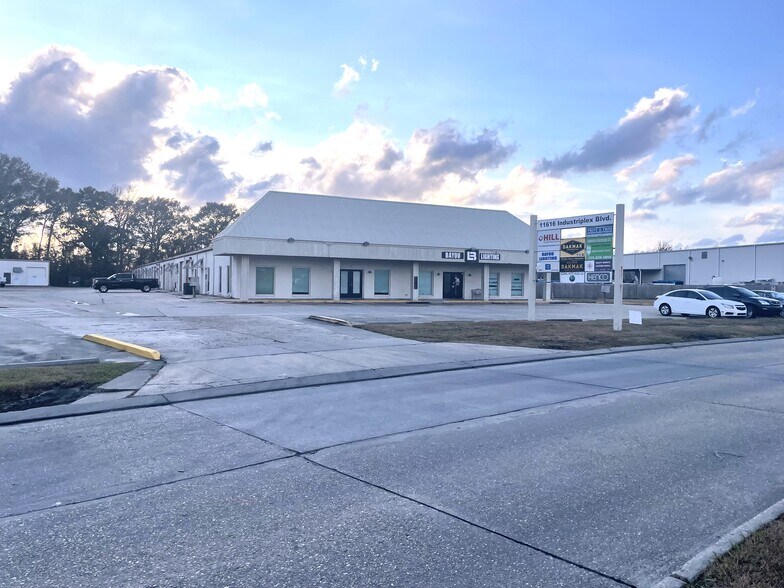 More Photos Of 11616 Industriplex Blvd, Baton Rouge Warehouse For Sale