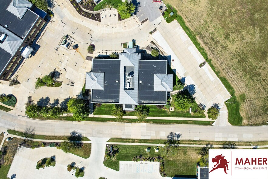 More Photos Of 205 Portland St, Columbia Medical For Sale