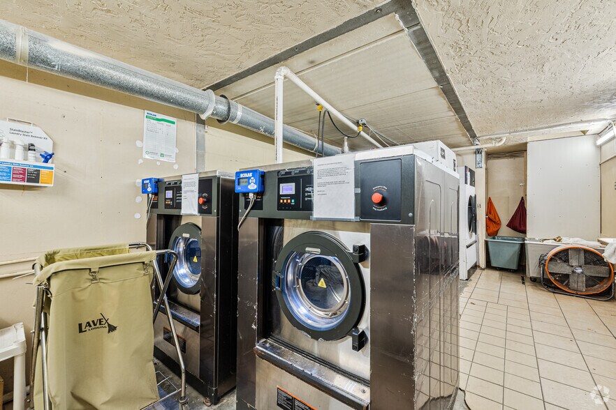 More Photos Of 3598 W US Highway 90, Lake City Hotel For Sale