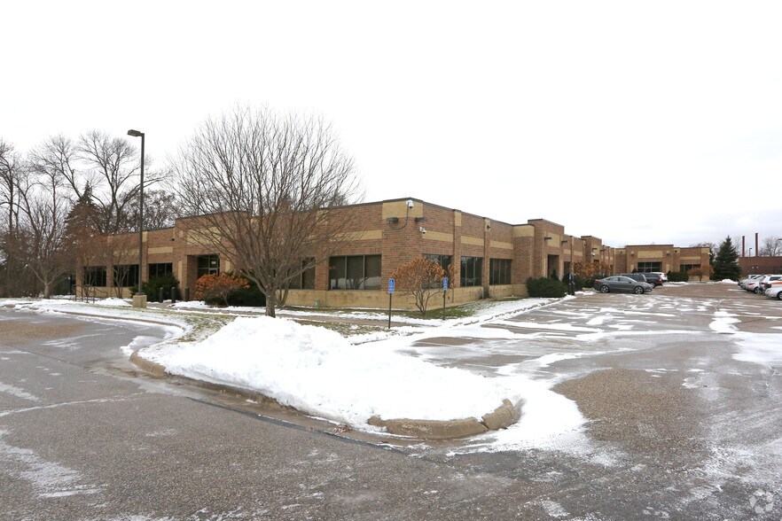 More Photos Of 1180 Centre Pointe Cir, Mendota Heights Office For Sale