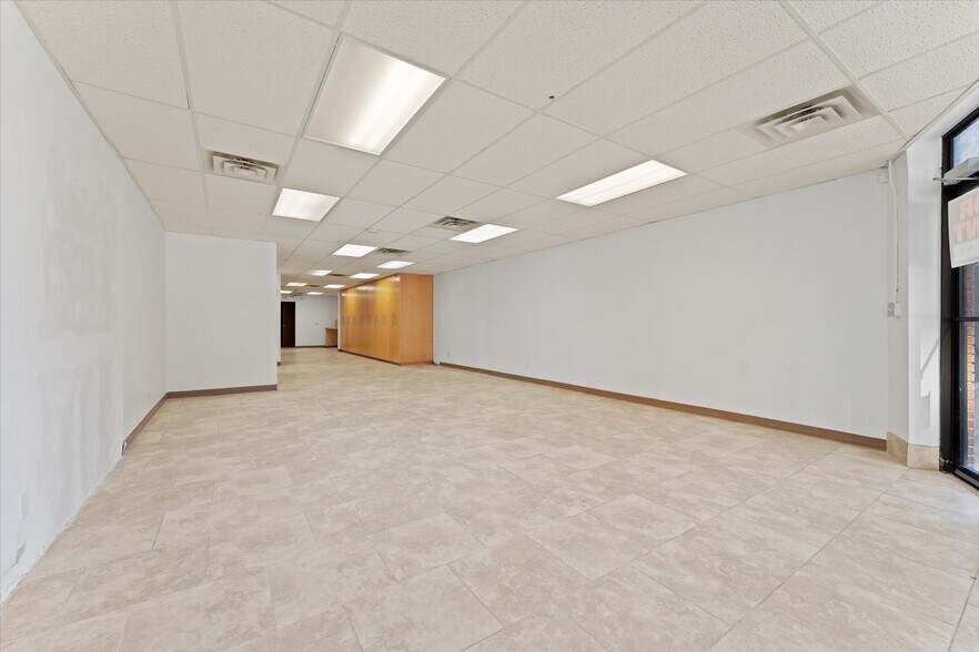 More Photos Of 711 Pelissier St, Windsor Office For Sale