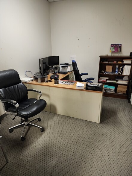 More Photos Of 51710 National Rd E, Saint Clairsville Unknown For Lease