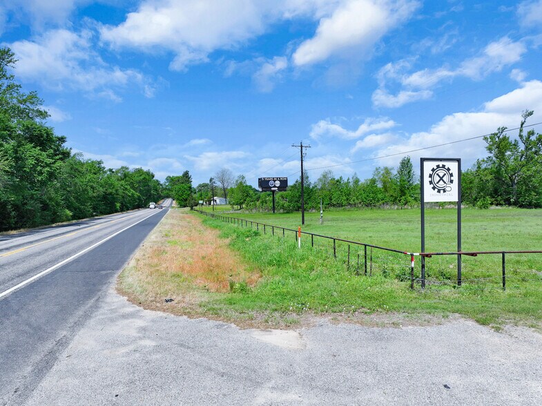 More Photos Of 14733 E State Hwy 11, Como Warehouse For Sale