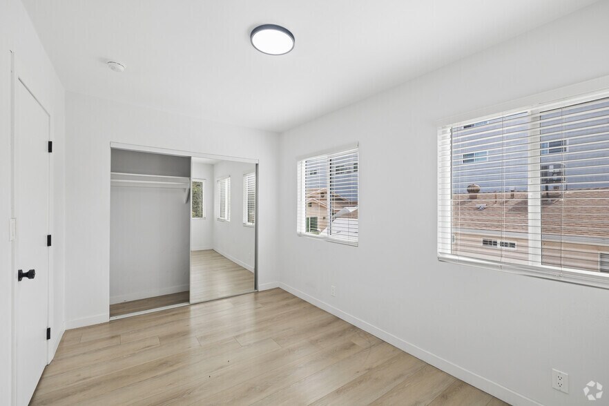 More Photos Of 7323 Valmont St, Tujunga Apartments For Sale