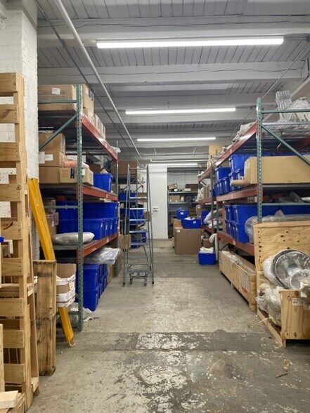 More Photos Of 2900-2902 W Chicago Ave, Chicago Warehouse For Sale