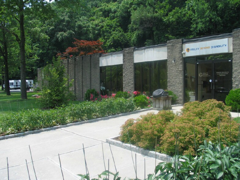 More Photos Of 120 Kisco Ave, Mount Kisco Light Manufacturing For Lease