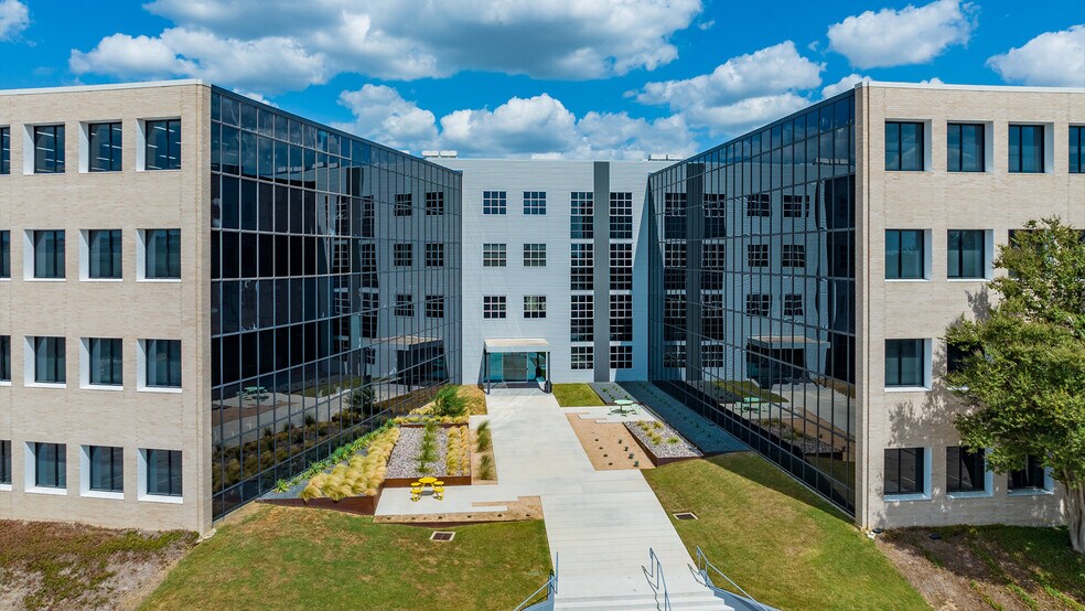 More Photos Of 8407 Wall St, Austin Office For Lease