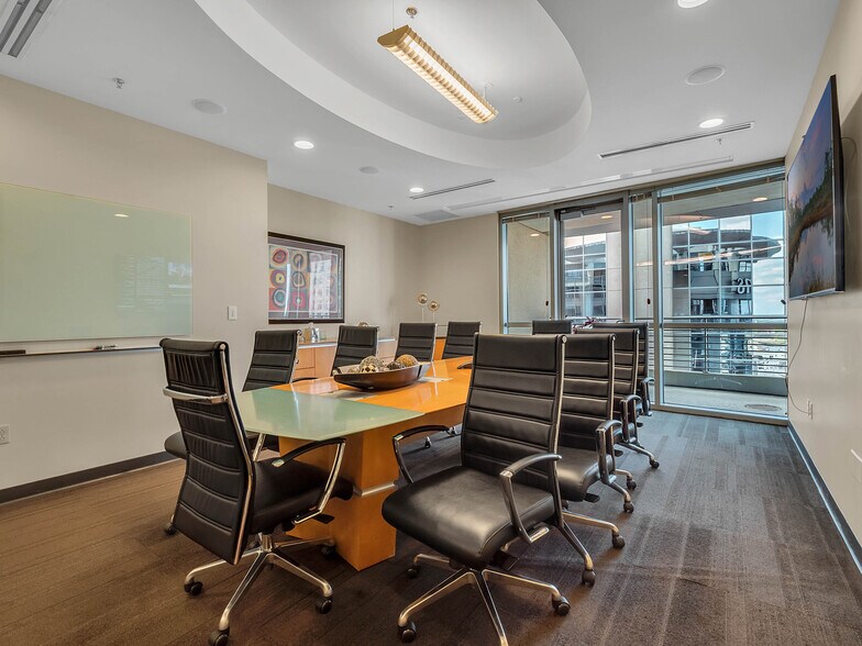 More Photos Of 121-189 S Orange Ave, Orlando Office Residential For Sale