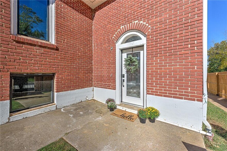 More Photos Of 510 E Madison Ave, Berryville Religious Facility For Sale