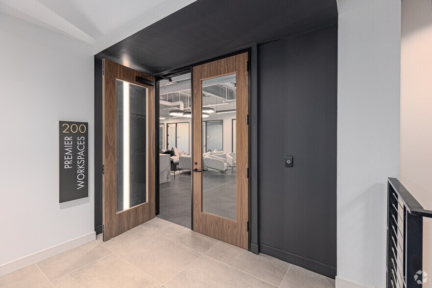 More Photos Of 12544 High Bluff Dr, San Diego Coworking Space