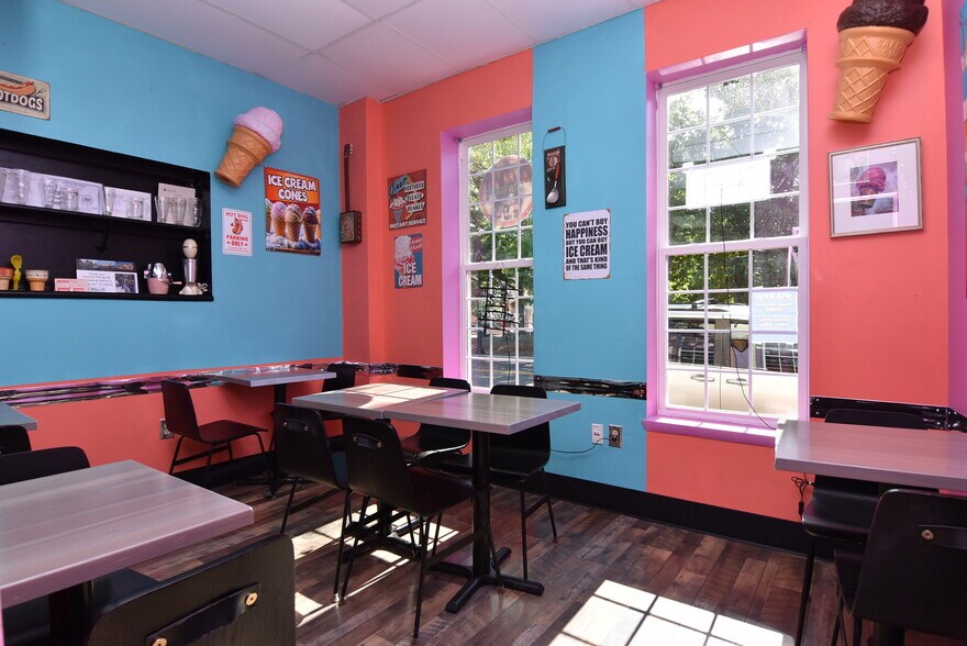 More Photos Of 10 S Walnut St, Milford Restaurant For Sale