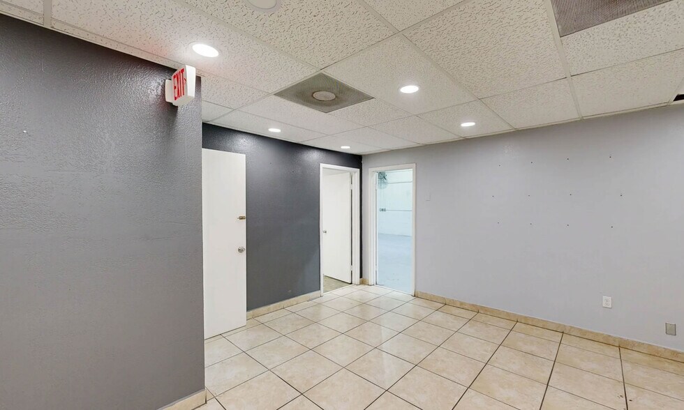 Primary Photo Of 13815-13831 SW 139th Ct, Miami Warehouse For Lease