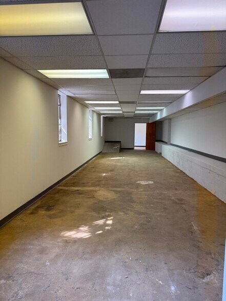 More Photos Of 6527 New Peachtree Rd, Atlanta Medical For Sale