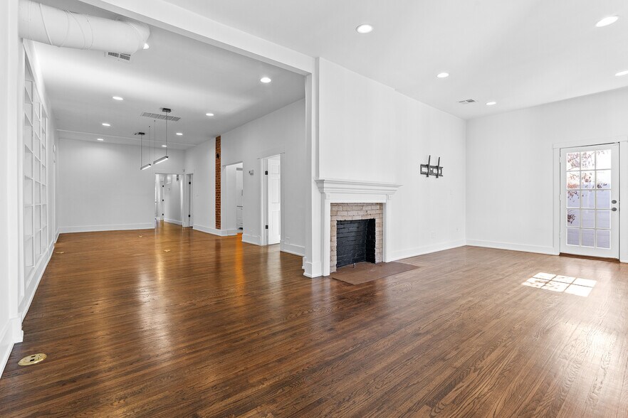 More Photos Of 1637 S Boston Ave, Tulsa Loft Creative Space For Lease