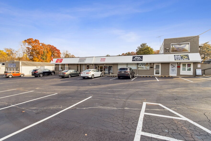 More Photos Of , Smyrna General Retail For Sale