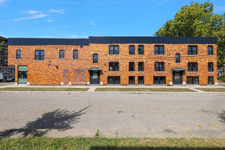 More Photos Of 1732 W Bethune St, Detroit Multifamily For Sale