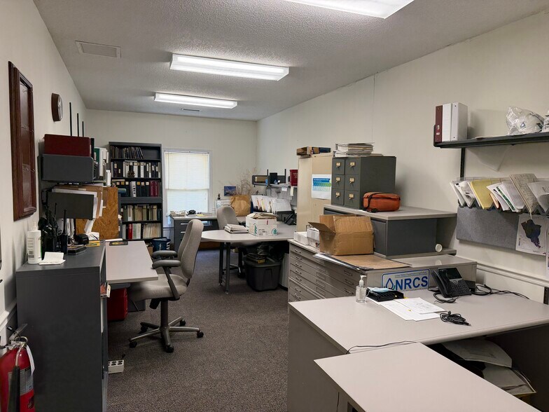 More Photos Of 531 Robertson Blvd, Walterboro Medical For Sale