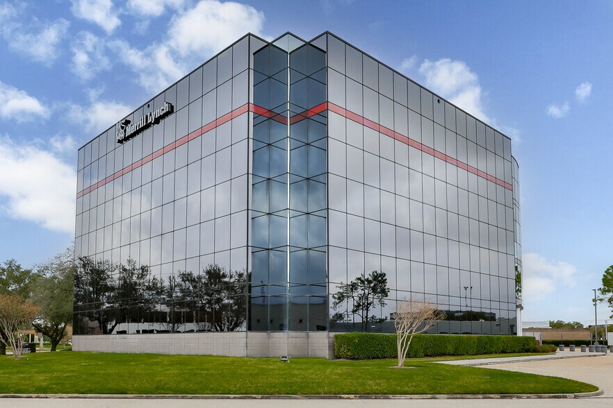 Primary Photo Of 17225 El Camino Real, Houston Office For Lease