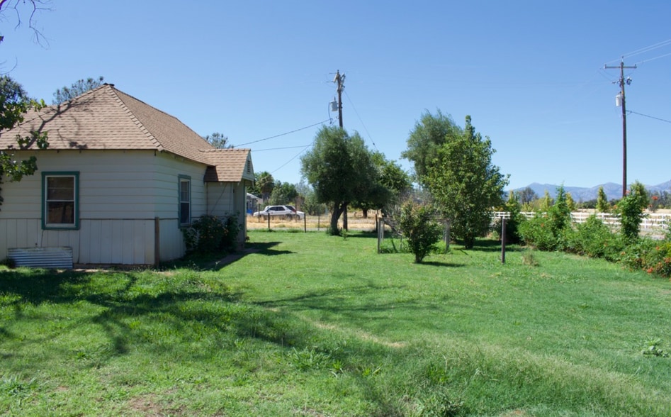 More Photos Of 5243 Poplar Ave, Anderson Apartments For Sale