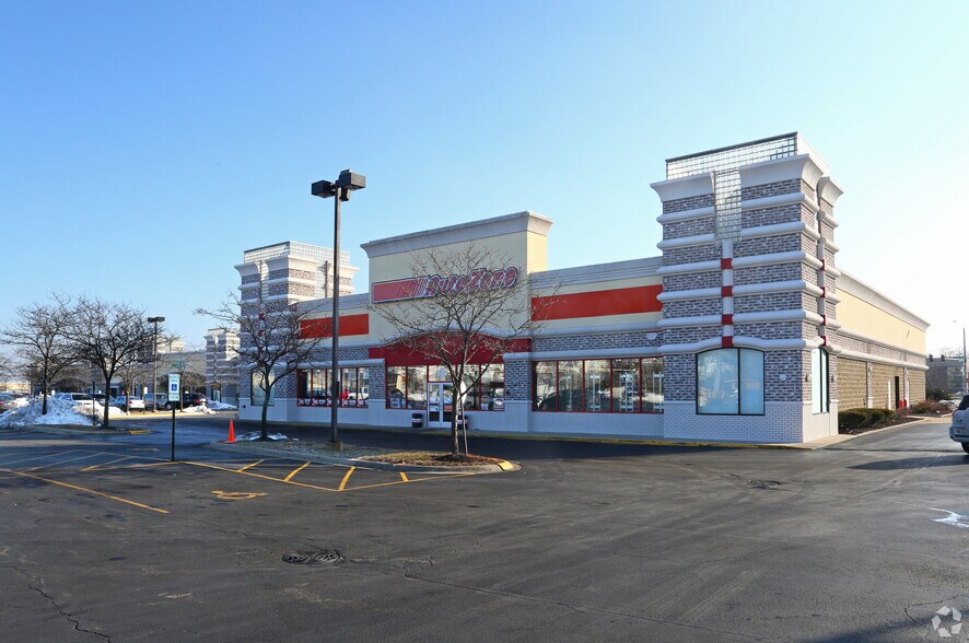 More Photos Of 301-373 W Golf Rd, Schaumburg Unknown For Lease