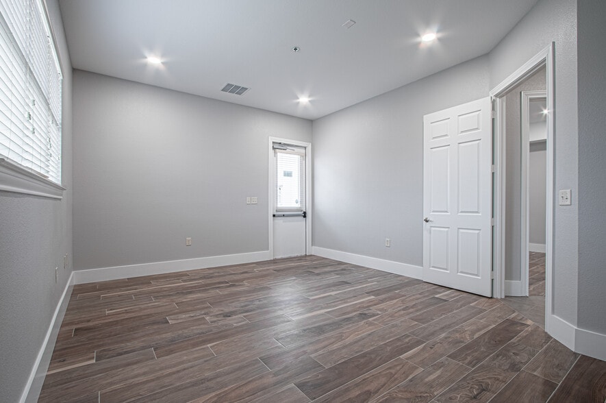 More Photos Of 2250 Pool Rd, Grapevine Office Residential For Sale