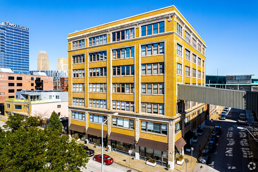 Primary Photo Of 1535 Walnut St, Kansas City Office For Sale