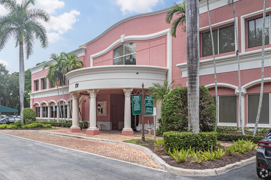 More Photos Of 6274 Linton Blvd, Delray Beach Medical For Lease