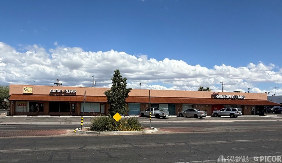 More Photos Of 2550-2564 N Campbell Ave, Tucson Storefront For Sale