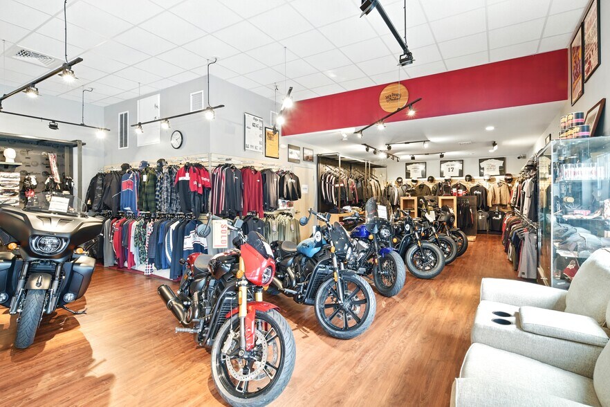 More Photos Of 962 Southampton Rd, Westfield Warehouse For Sale