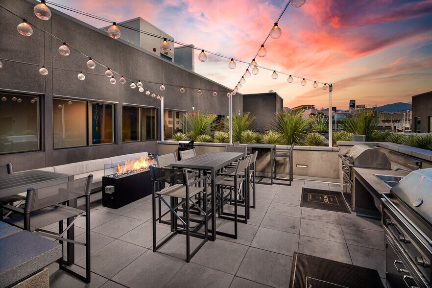 More Photos Of 1331 N Cahuenga Blvd, Los Angeles Apartments For Lease