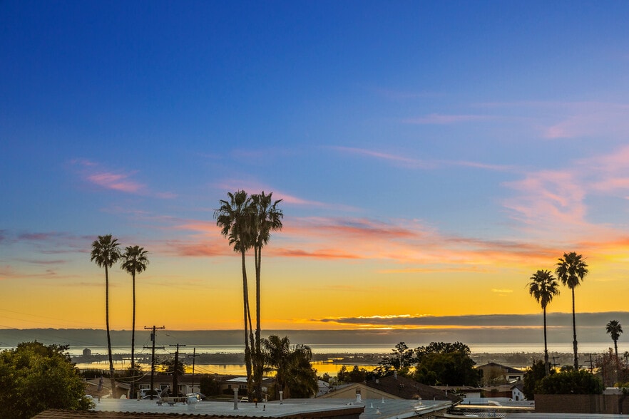 More Photos Of 4821-25 Iroquois Ave ave, San Diego Multifamily For Sale