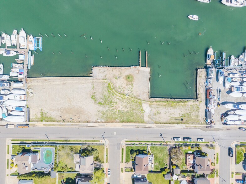 More Photos Of 55 Hudson Ave, Freeport Land For Sale