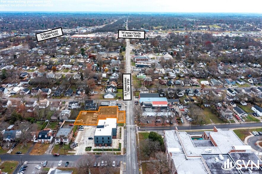 More Photos Of 1039 N Limestone, Lexington General Retail For Lease