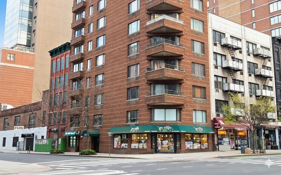 More Photos Of 1832-1838 2nd Ave, New York Apartments For Sale